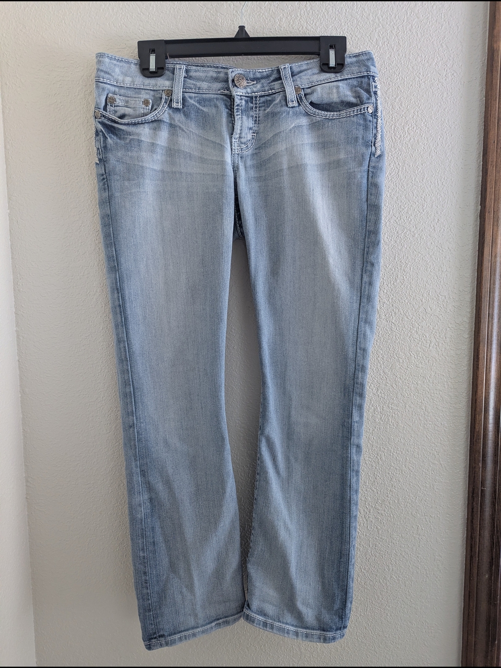 BKE Women's Straight Leg Jeans in Light Blue Denim